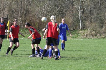Bild 86 - Frauen am 10.4.11